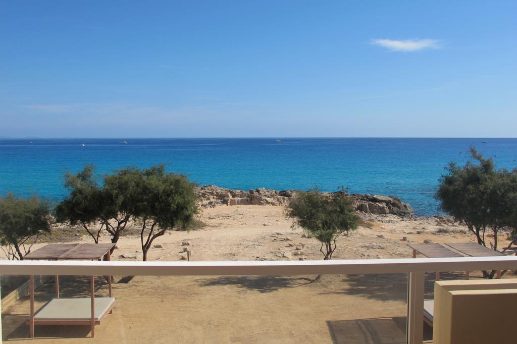 Astbury Apartments Ses Basses Es Calo  Dış mekan fotoğraf